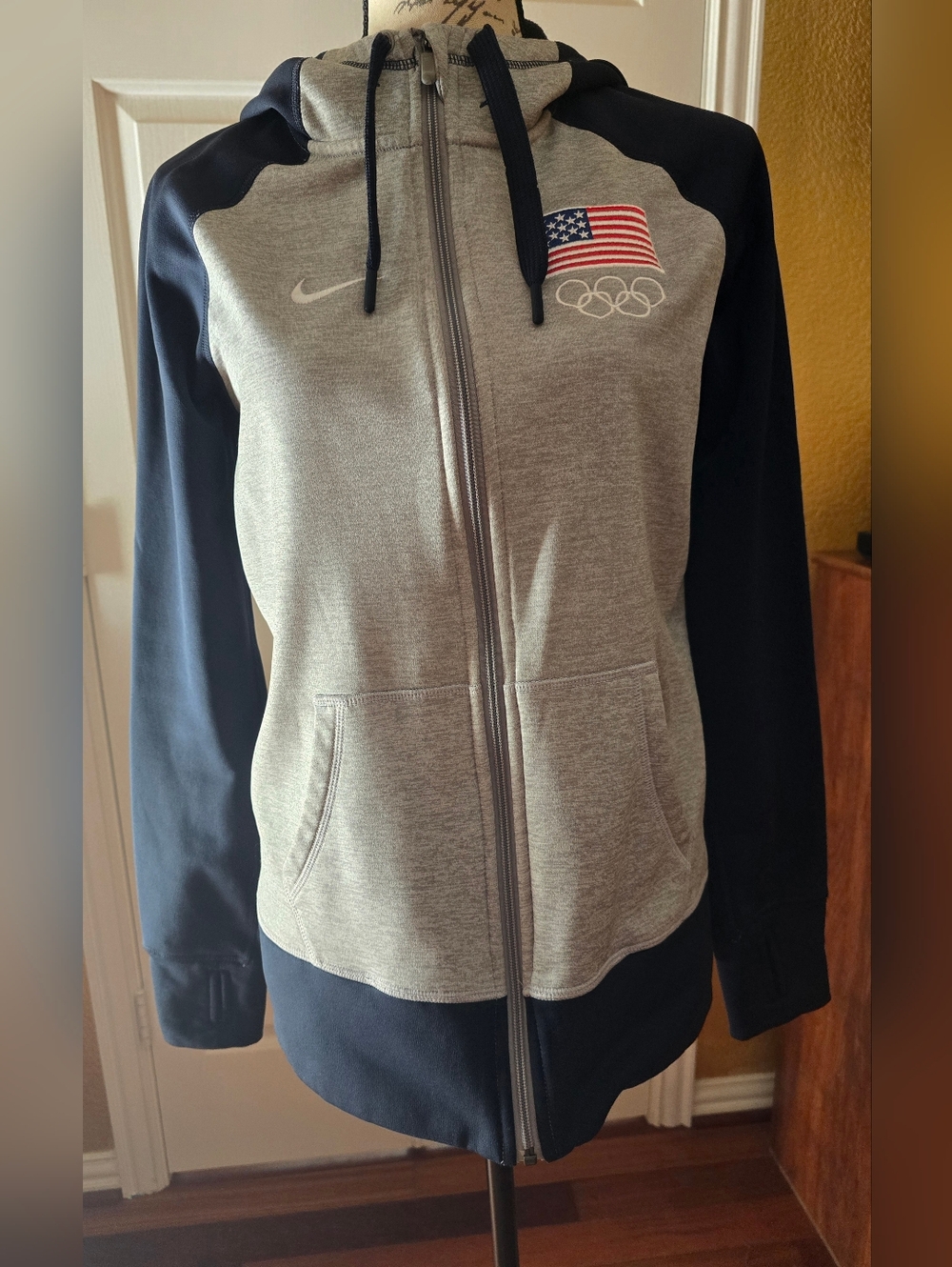 Nike USA Olympic Full-Zip Hoodie - Gray & Navy Size M